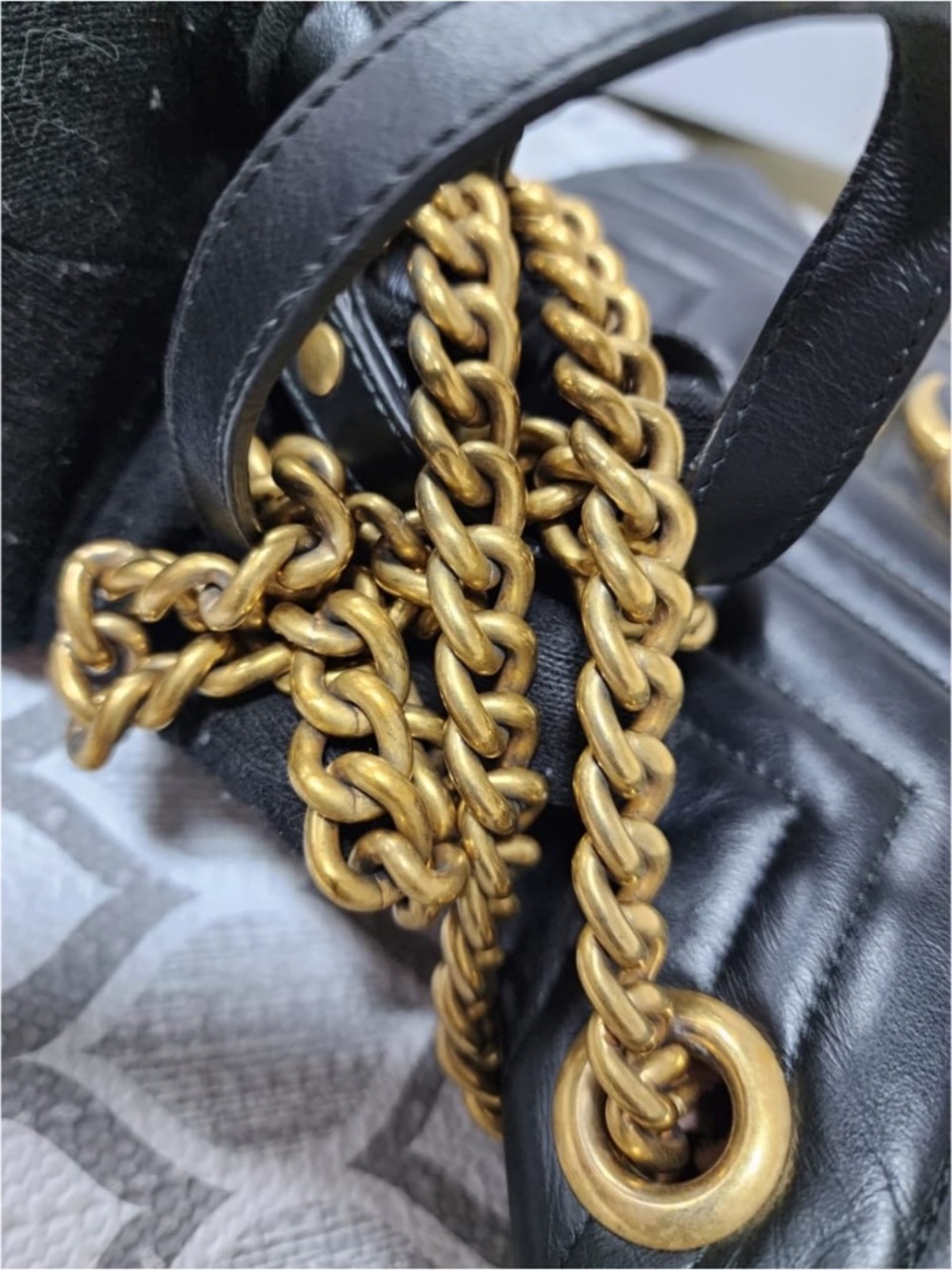 Authentic GUCCI Calfskin Matelasse Medium GG Marmont Shoulder Bag Black - Picture 9 of 16